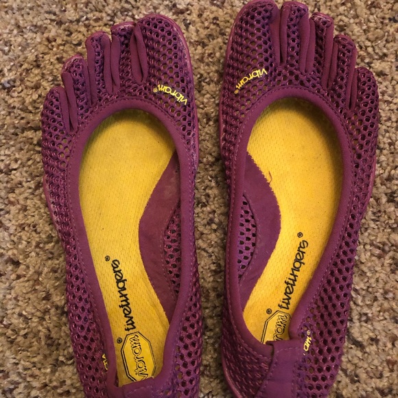 Vibram Five Fingers mesh size 37 great condition - Picture 1 of 3